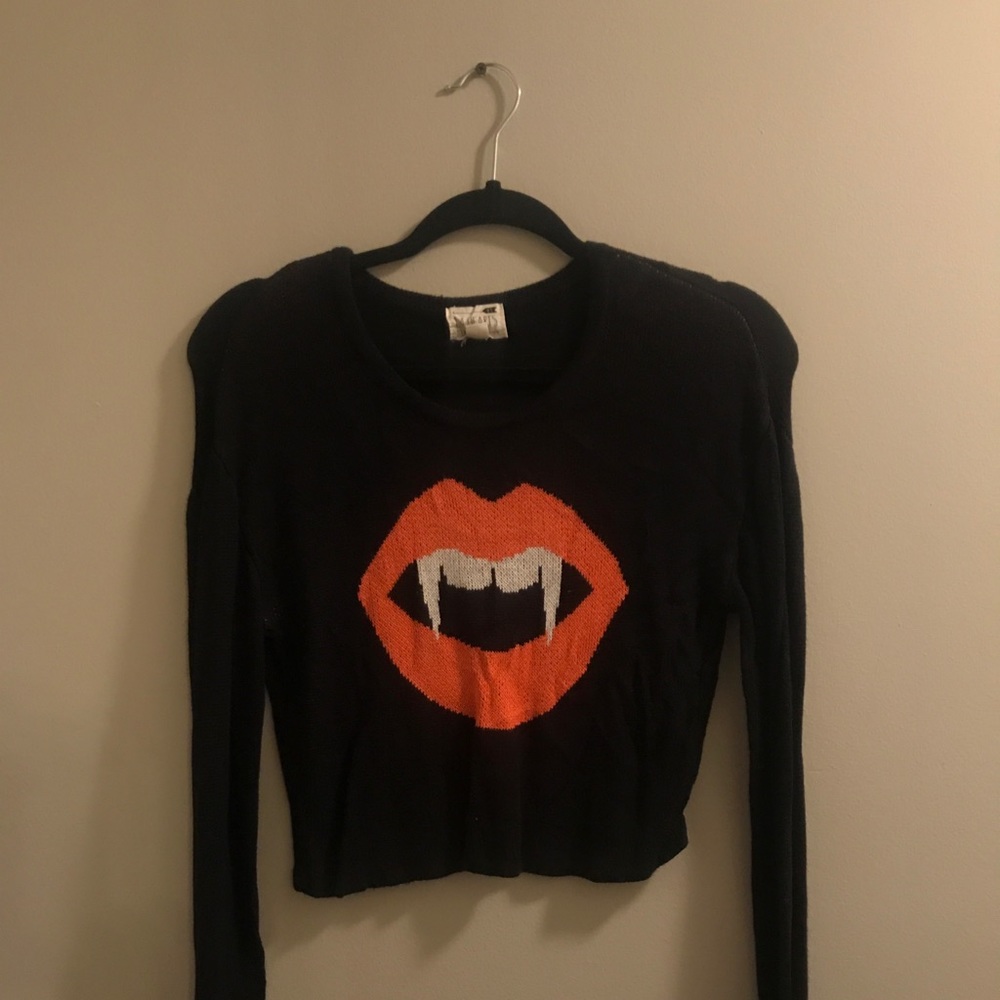 Vampire Lips Crop Sweater